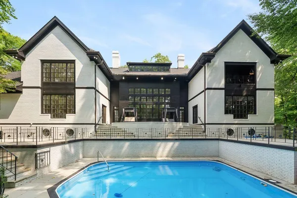 $1,450,000 | 254 West Wayne Avenue, Wooster, OH 44691