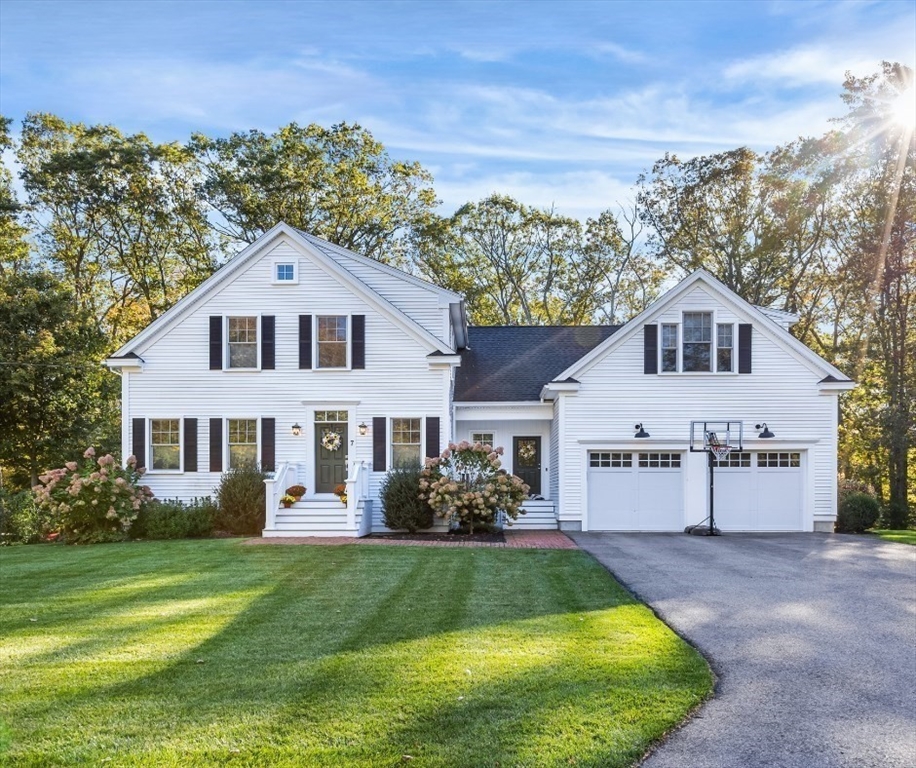 7 Heather Drive Andover, MA 01810 - Photo 37 of 42 a front view of a house with garden