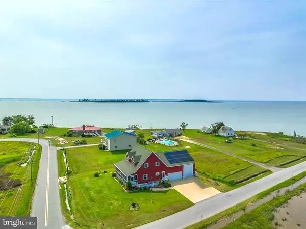 $399,950 | 2576 Hoopers Island Road, Fishing Creek, MD 21634