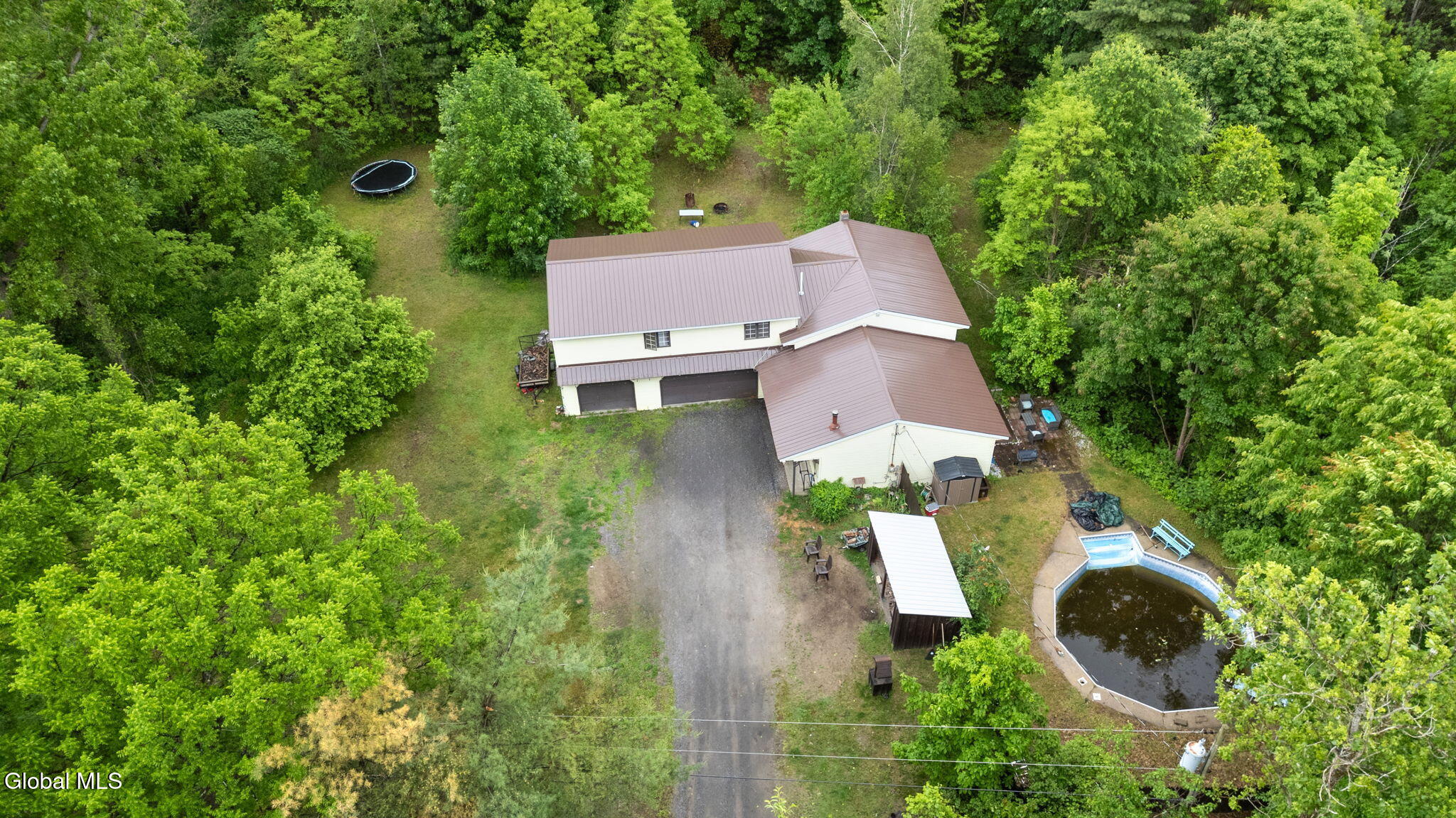 169 McGregor Road Gloversville, NY 12078 - Photo 3 of 52 169 McGregor Road3