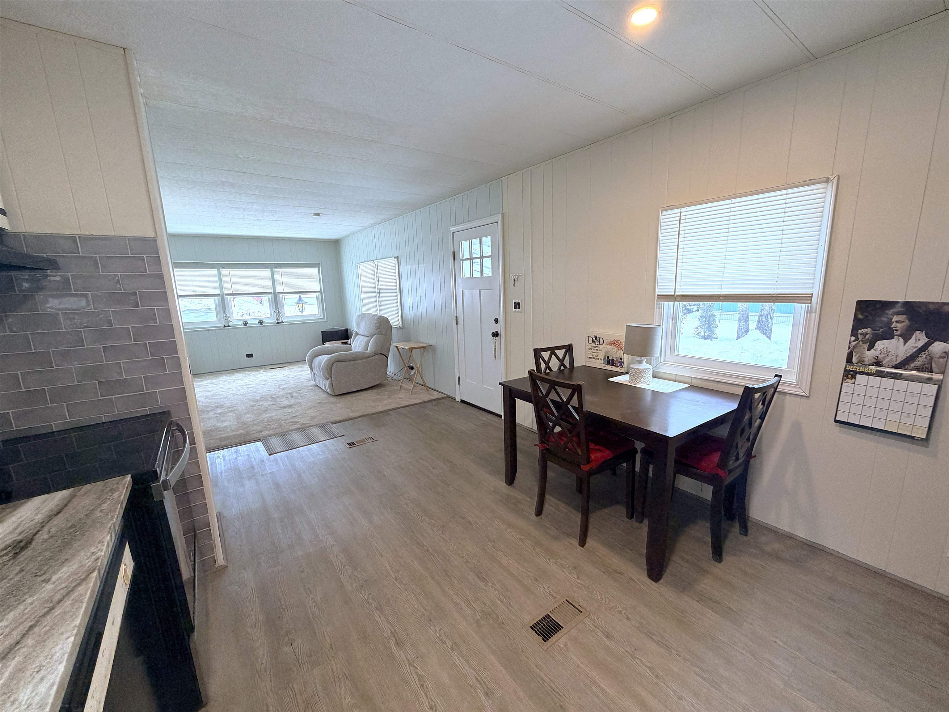 614 Canterbury Drive Exeter, NH 03833 - Photo 14 of 35
