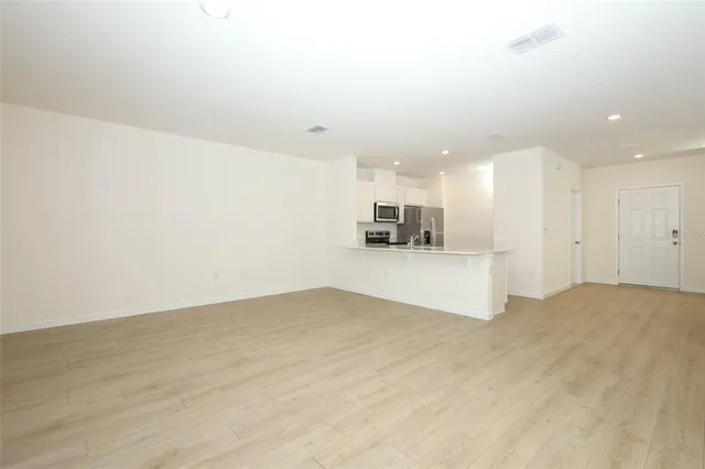 $2,095 | 3409 Wye Oak Drive, Apopka, FL 32703