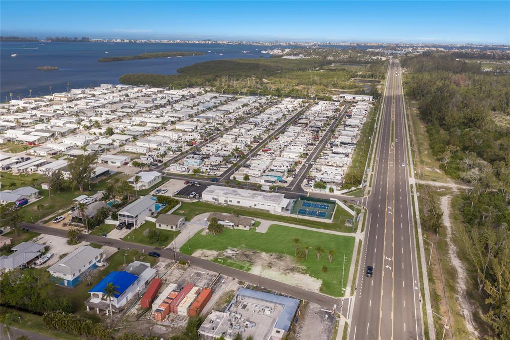 10601 Cortez Road West Bradenton, FL 34210 - Photo 5 of 5 a view of a city