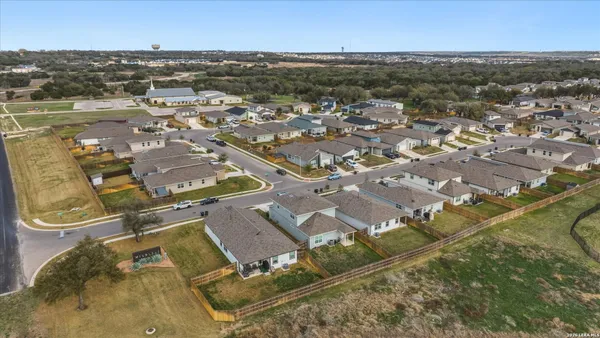 $325,000 | 405 Tequilana Pass, Leander, TX 78641