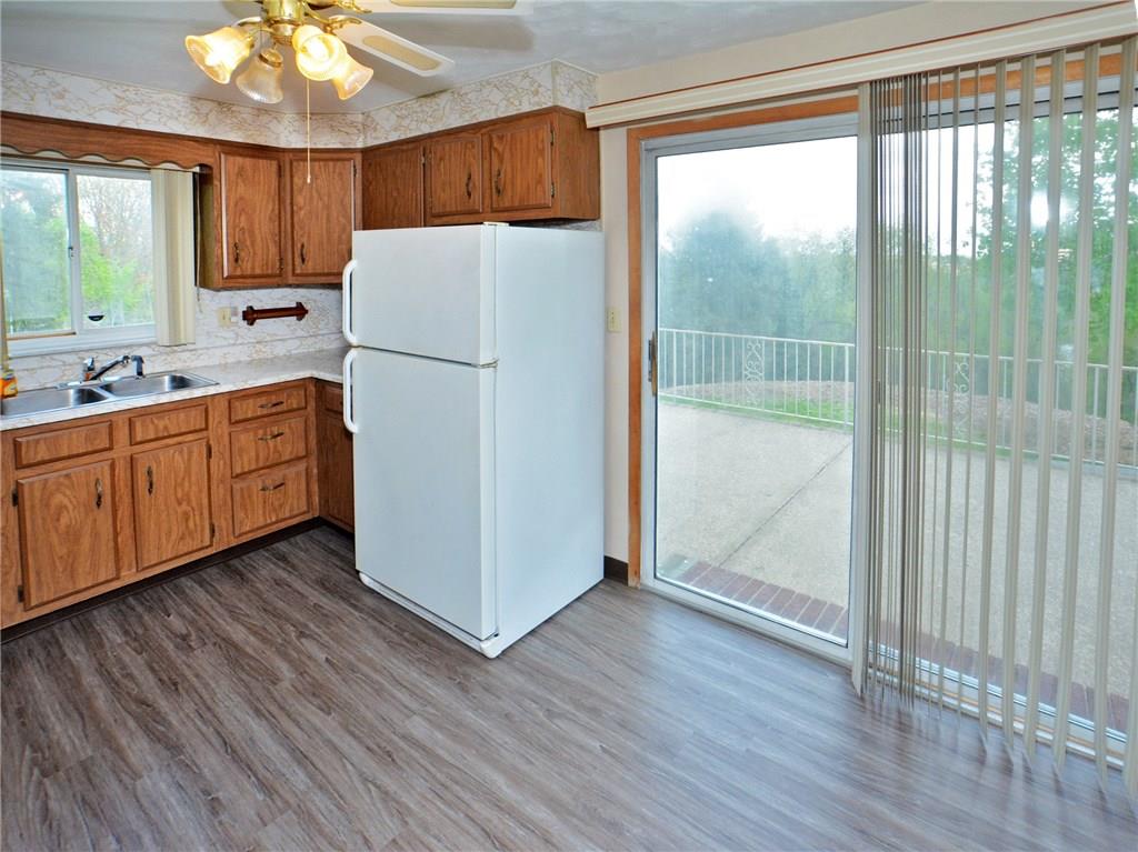 315 Jefferson Road Pittsburgh, PA 15235 - Photo 3 of 23 Gallery Image 3