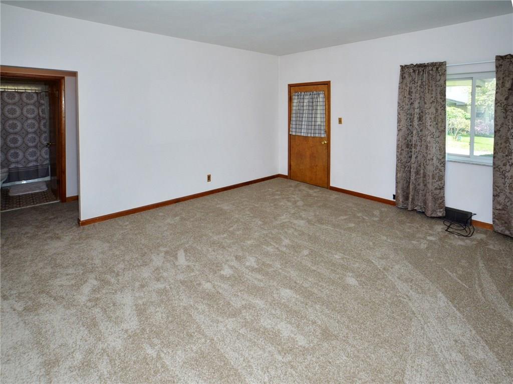 315 Jefferson Road Pittsburgh, PA 15235 - Photo 6 of 23 Gallery Image 6