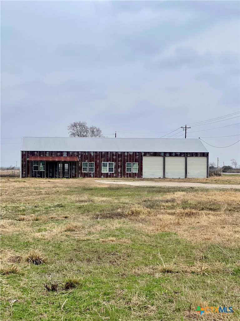 218 Fm 710 Ganado, TX 77962 - Photo 5 of 28