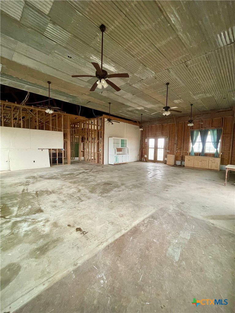 218 Fm 710 Ganado, TX 77962 - Photo 10 of 28