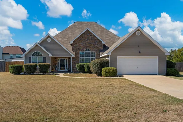 $323,000 | 39 Navajo Trail, Fort Mitchell, AL 36856