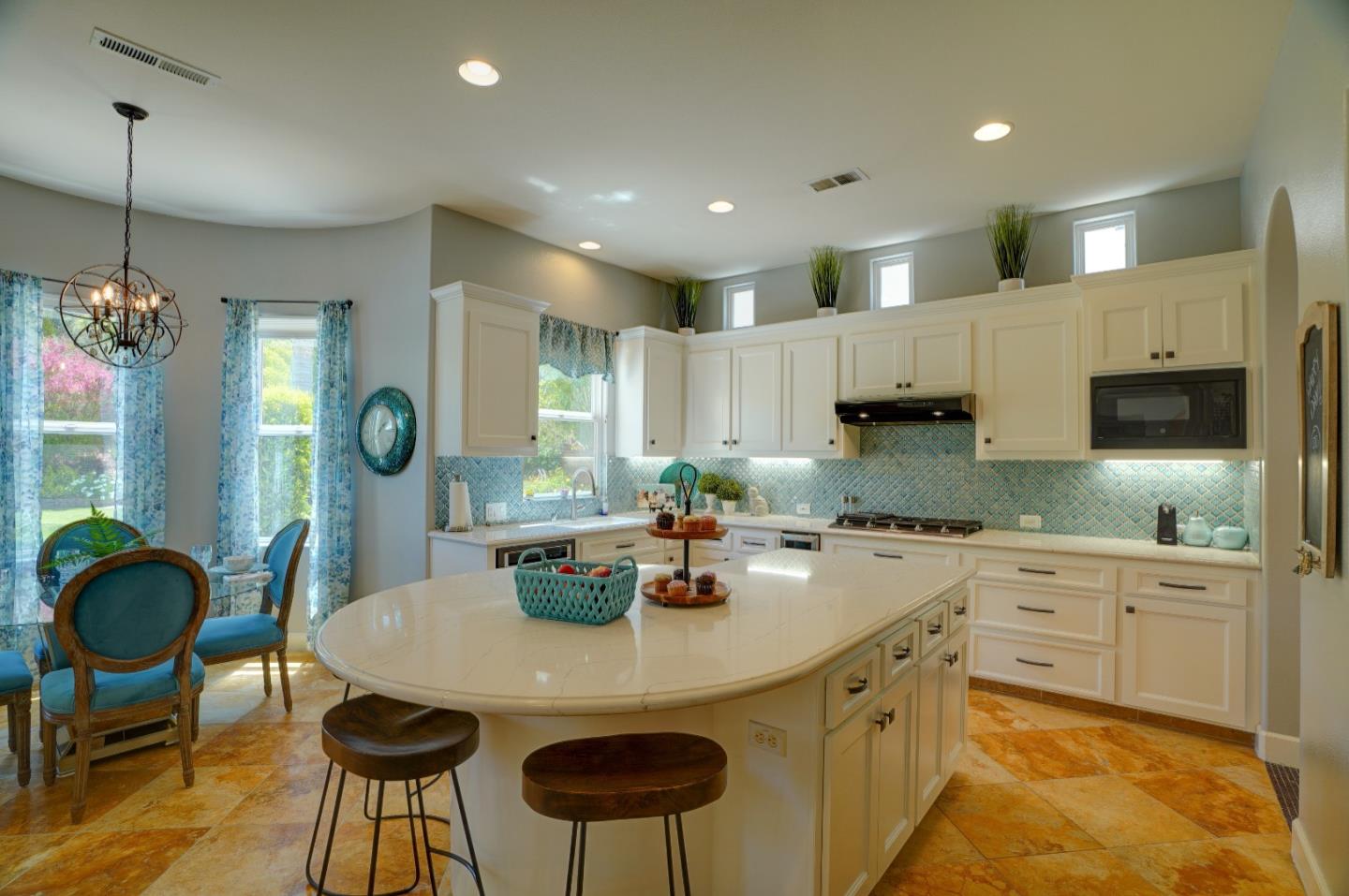 2860 Club Drive Gilroy, CA 95020 - Photo 25 of 87