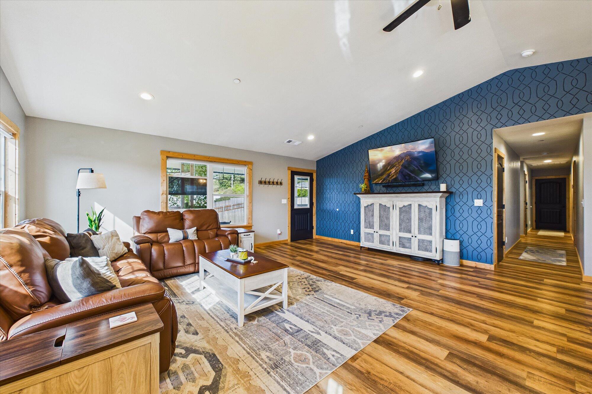 1675 Rohnerville Road Fortuna, CA 95540 - Photo 8 of 41