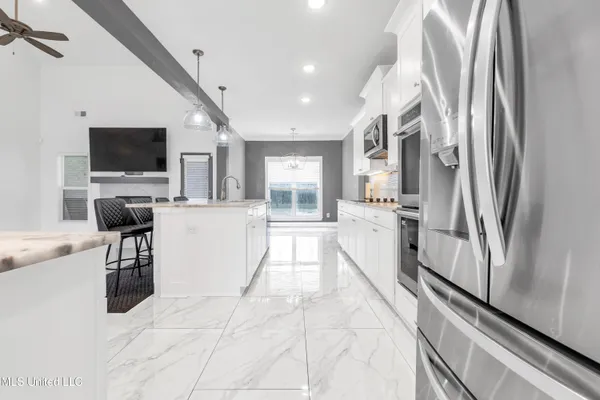 $854,400 | 9108 Honey Suckle Way, Hernando, MS 38632