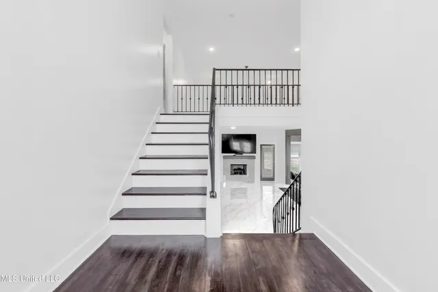 $854,400 | 9108 Honey Suckle Way, Hernando, MS 38632