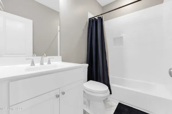 $854,400 | 9108 Honey Suckle Way, Hernando, MS 38632