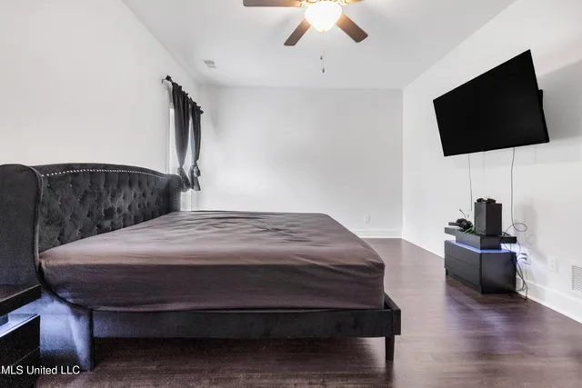 $854,400 | 9108 Honey Suckle Way, Hernando, MS 38632