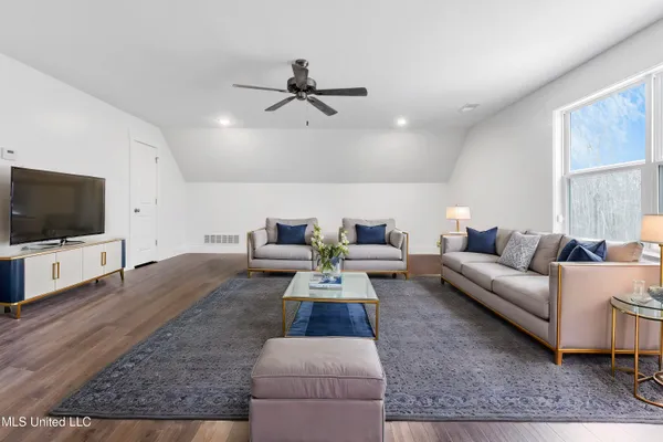 $854,400 | 9108 Honey Suckle Way, Hernando, MS 38632