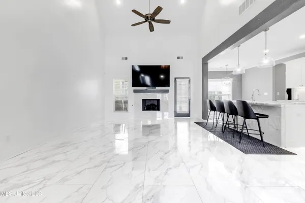 $854,400 | 9108 Honey Suckle Way, Hernando, MS 38632