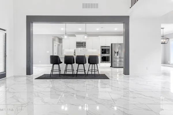 $854,400 | 9108 Honey Suckle Way, Hernando, MS 38632