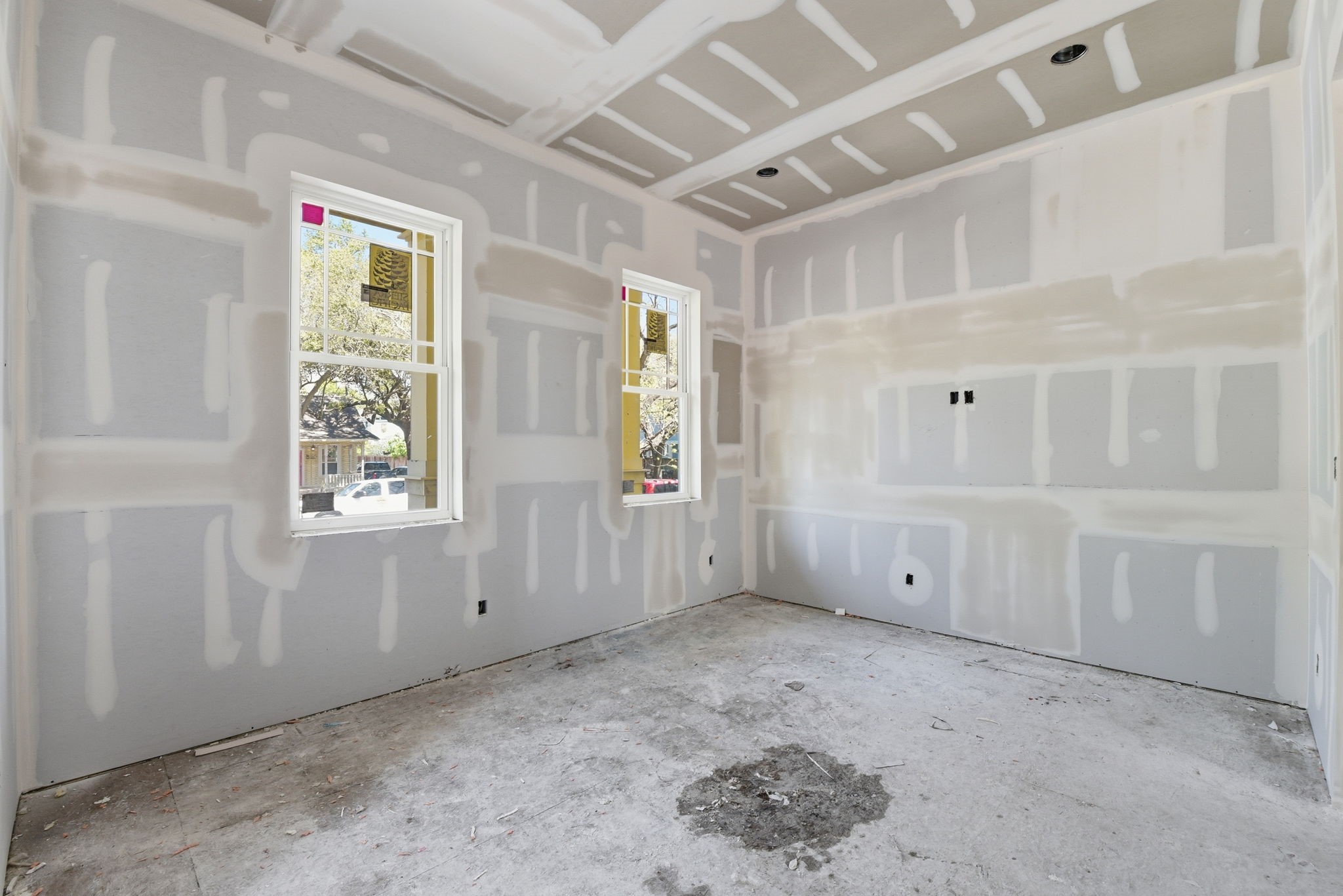 312 West 9th Street Houston, TX 77007 - Photo 7 of 24