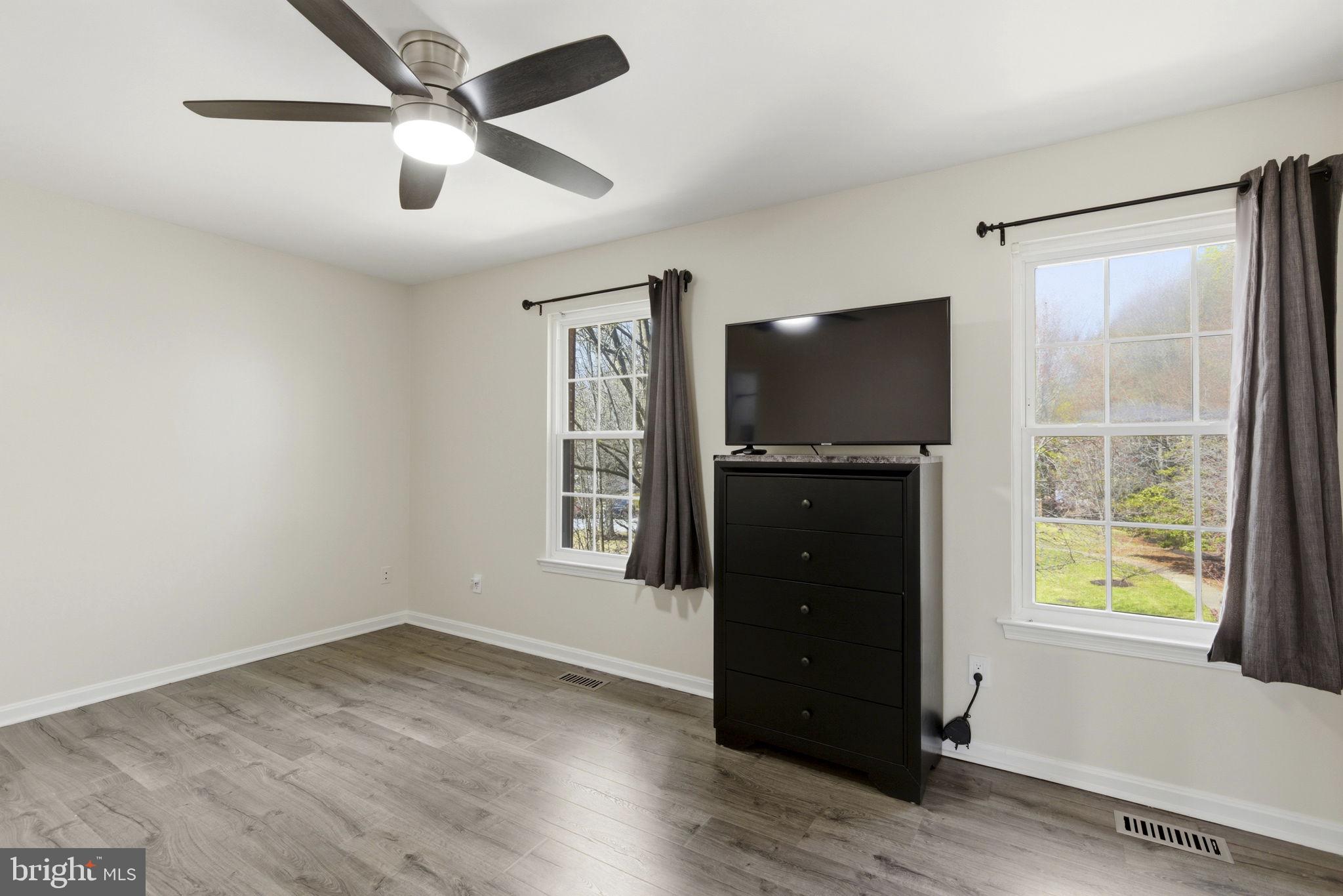 23 Red Jonathan Court Baltimore, MD 21208 - Photo 7 of 23