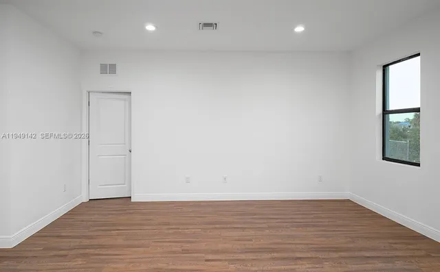 $1,900 | 8007 Vega Court, LaBelle, FL 33935