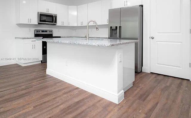 $1,900 | 8007 Vega Court, LaBelle, FL 33935