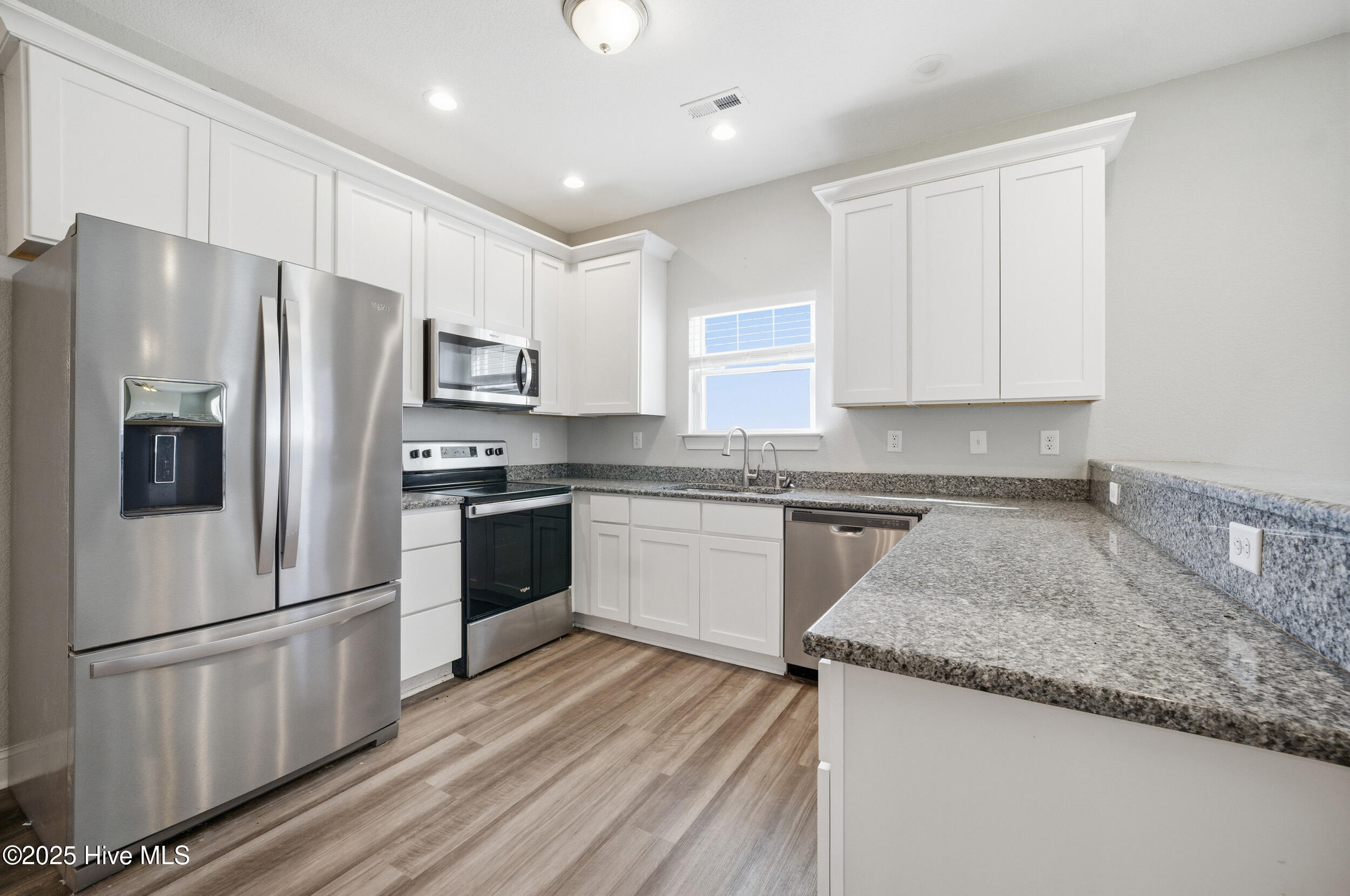 438 North Indiantown Road Shawboro, NC 27973 - Photo 17 of 40 Kitchen