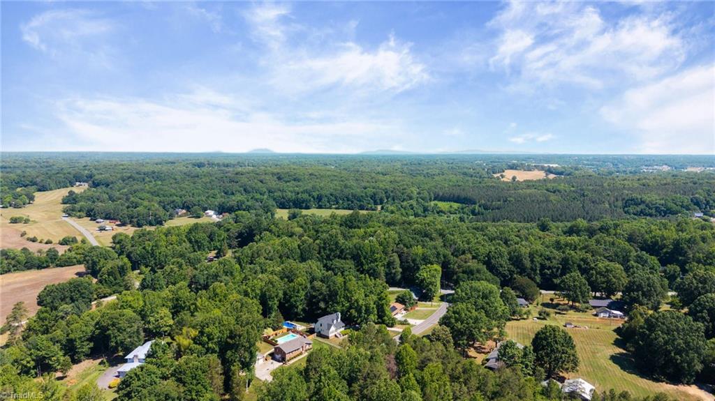 4312 Cooper Road Winston-Salem, NC 27127 - Photo 4 of 47