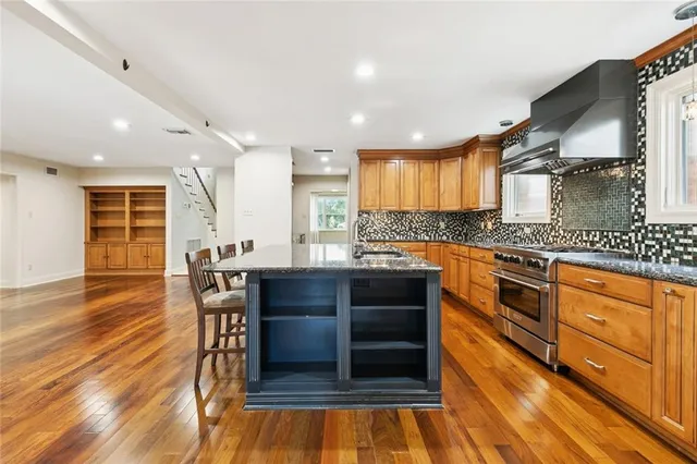 $675,000 | 6109 Flower Drive, Metairie, LA 70003