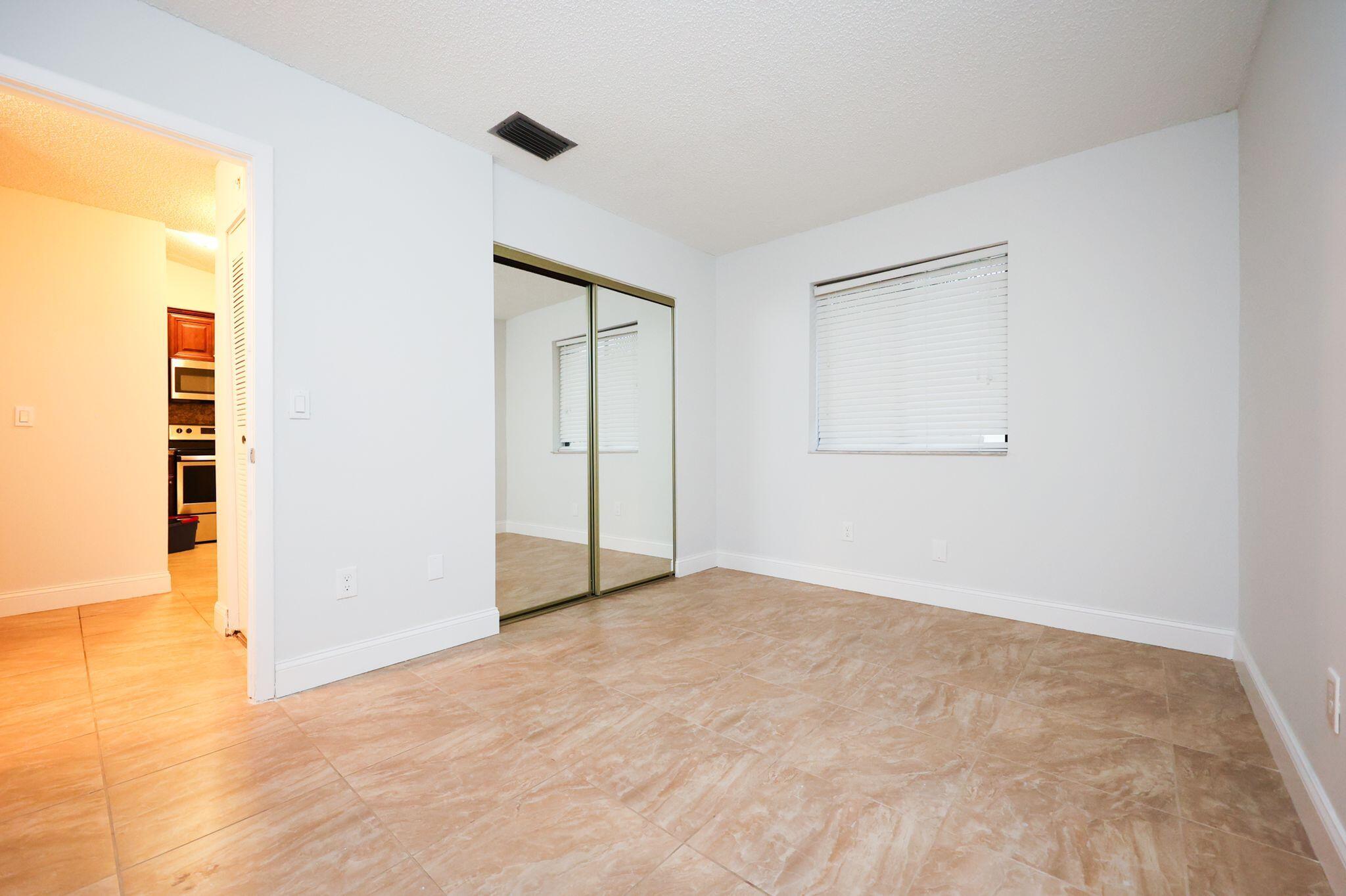 10127 Boca Bend East, Unit B2 Boca Raton, FL 33428 - Photo 10 of 39 8ecd6d5e-cca9-419e-854e-940c6cd93332