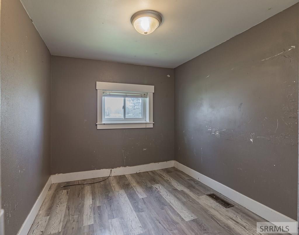 840 665 East Basalt, ID 83218 - Photo 10 of 16
