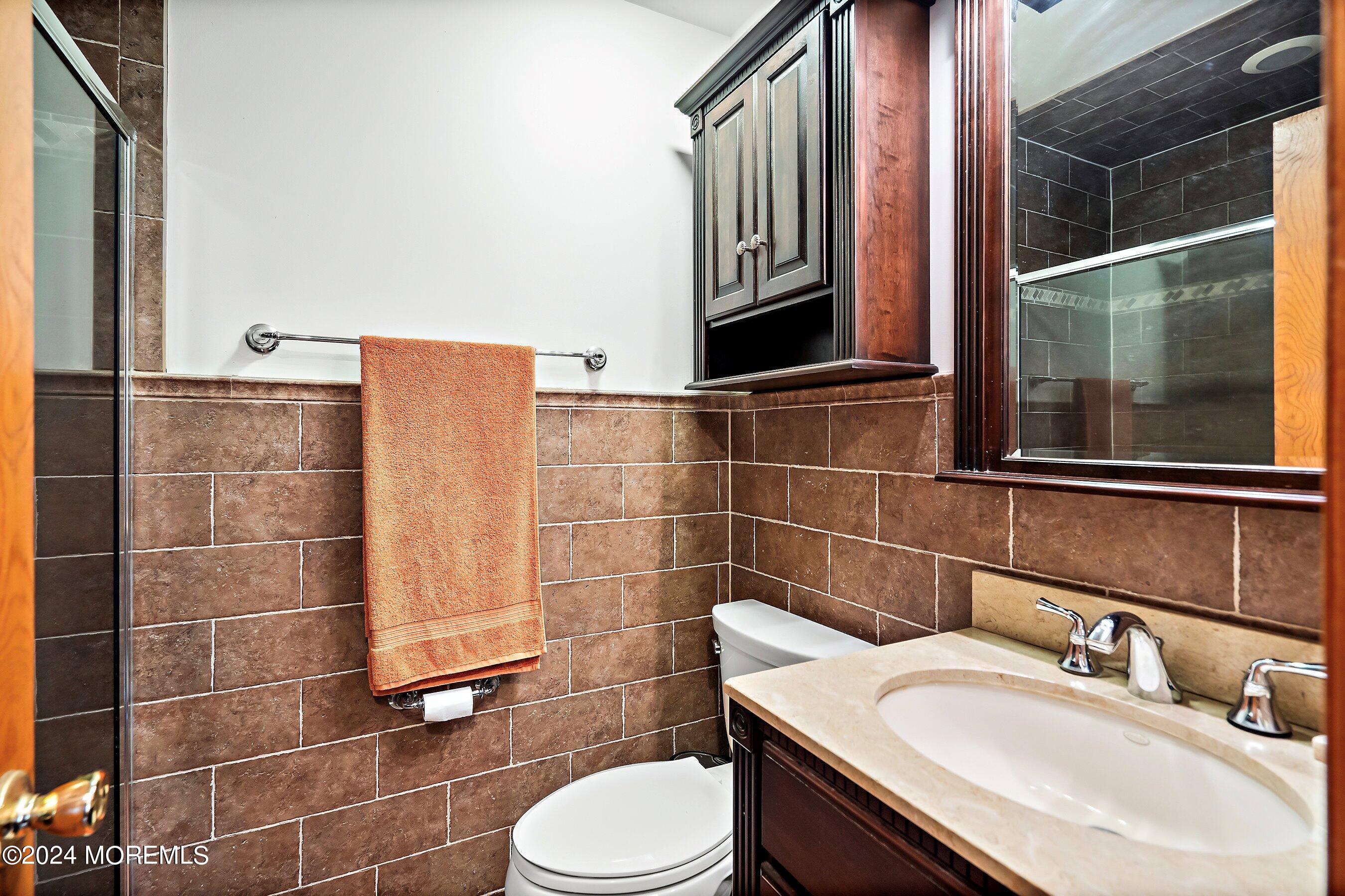 1 Amanda Lane Howell, NJ 07731 - Photo 24 of 43 24-Bath 2B