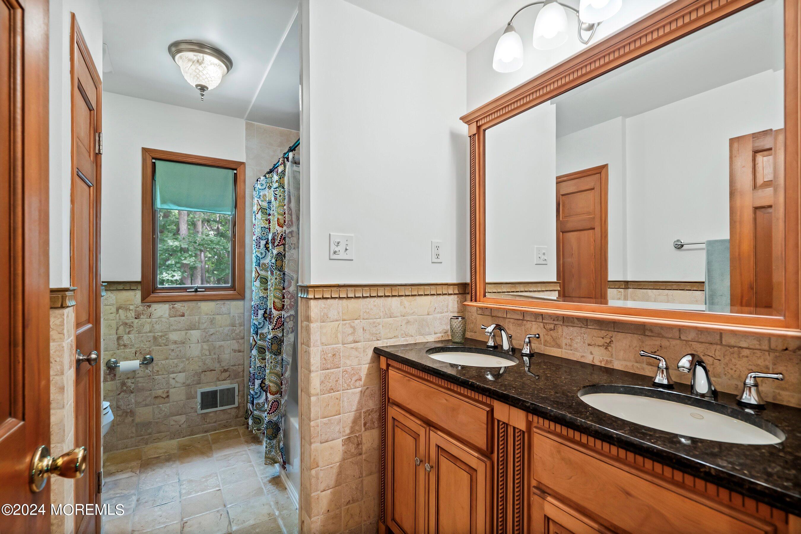 1 Amanda Lane Howell, NJ 07731 - Photo 28 of 43 29-Bath 3