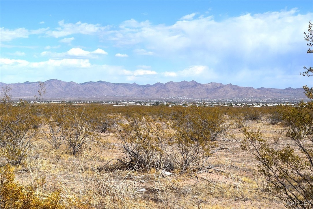 306-44-005d South Estrella Road Golden Valley, AZ 86413 - Photo 2 of 7 View