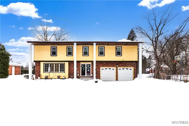 $525,000 | 60 Chapel Woods, Amherst, NY 14221