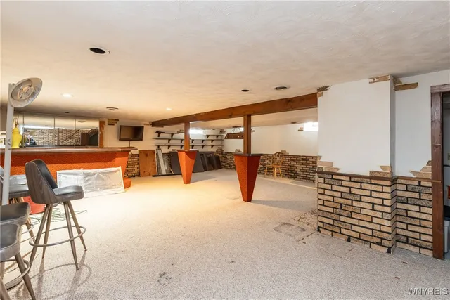 $525,000 | 60 Chapel Woods, Amherst, NY 14221