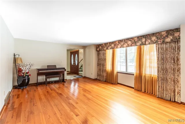 $525,000 | 60 Chapel Woods, Amherst, NY 14221