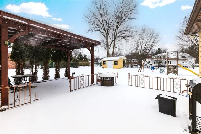 $525,000 | 60 Chapel Woods, Amherst, NY 14221