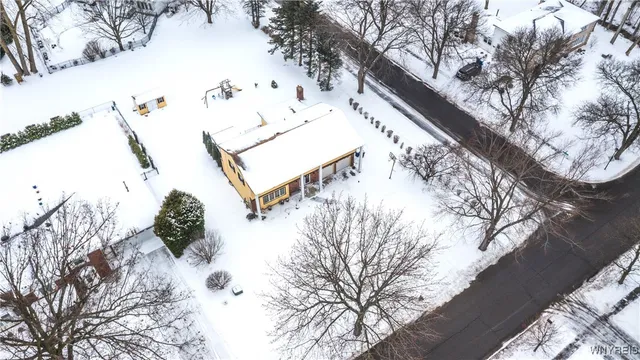 $525,000 | 60 Chapel Woods, Amherst, NY 14221