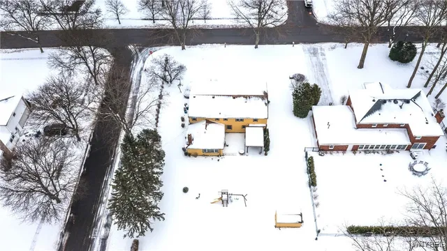 $525,000 | 60 Chapel Woods, Amherst, NY 14221