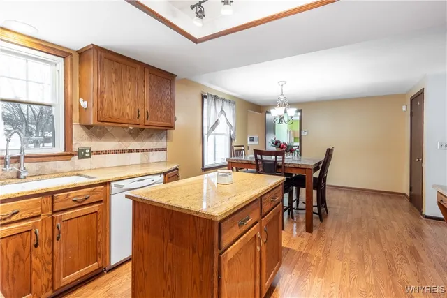 $525,000 | 60 Chapel Woods, Amherst, NY 14221