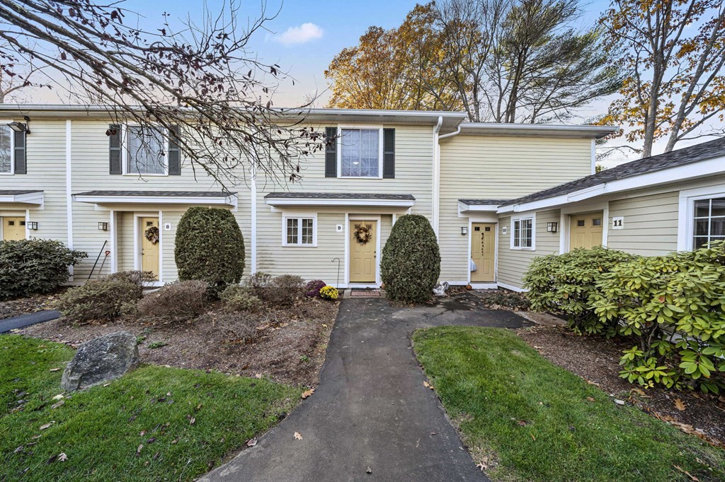 7 Nancy Road, Unit 9 Easton, MA 02375 - Photo 2 of 21 Gallery Image 2
