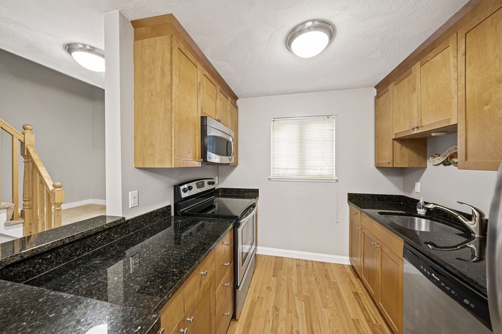 7 Nancy Road, Unit 9 Easton, MA 02375 - Photo 4 of 21 Gallery Image 4