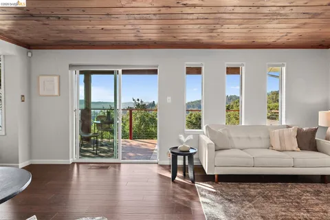 $995,000 | 6741 Snake Road, Oakland, CA 94611