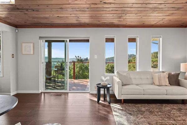 $995,000 | 6741 Snake Road, Oakland, CA 94611