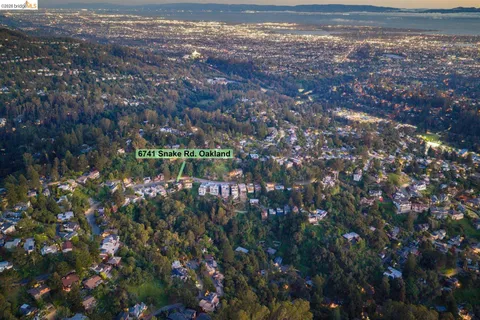$995,000 | 6741 Snake Road, Oakland, CA 94611