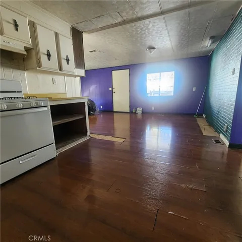 $89,900 | 995 Pomona Road, Unit 33, Corona, CA 92882