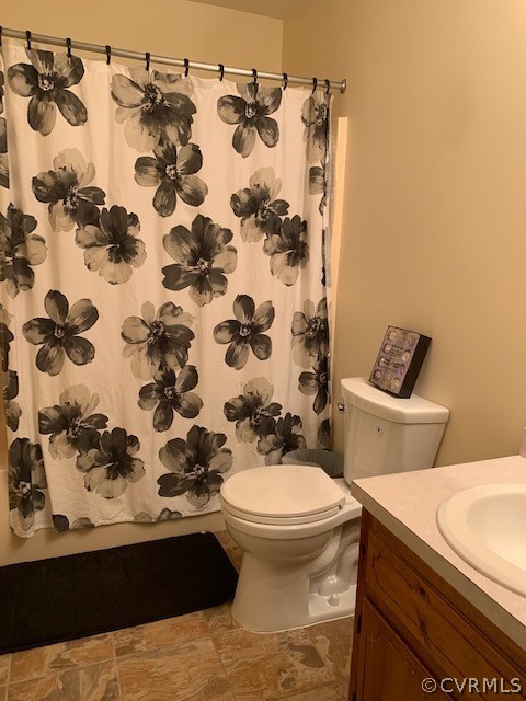 113 North Foxhill Road Richmond, VA 23223 - Photo 9 of 13 Hall bath