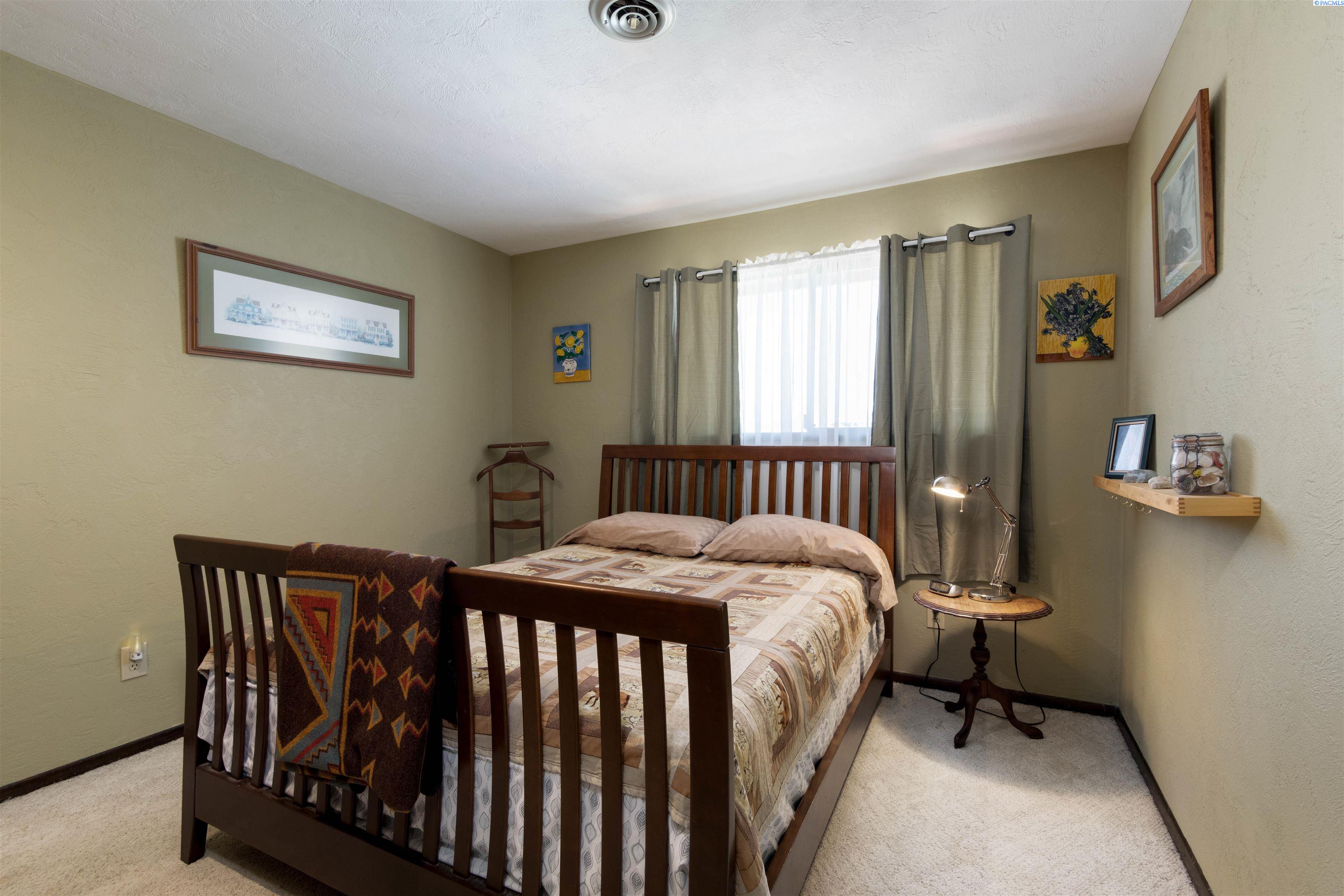 201806 East Terril Road Kennewick, WA 99337 - Photo 29 of 46 Gallery Image 29