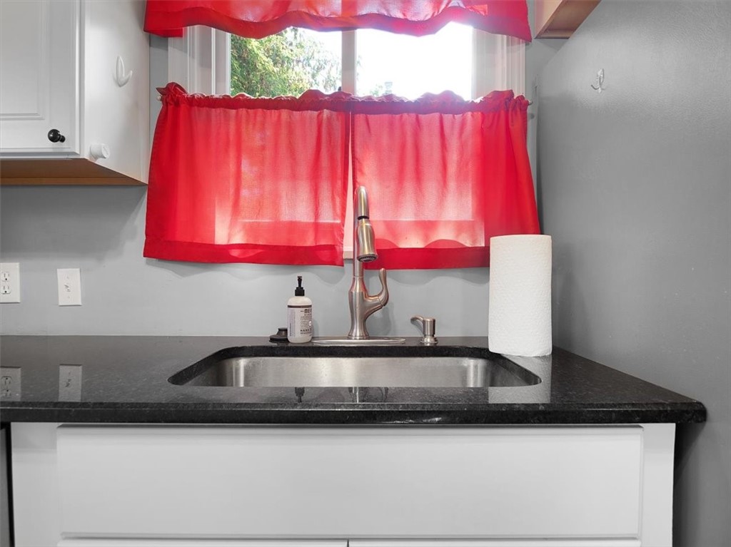 159 Forgham Road Greece, NY 14616 - Photo 20 of 49